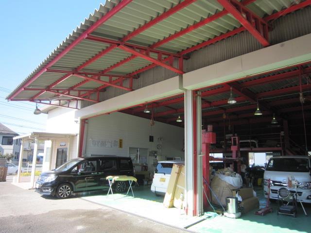 岩本鈑金塗装(有)2