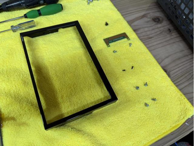 日産　エクストレイル　カーナビ　タッチパネル交換