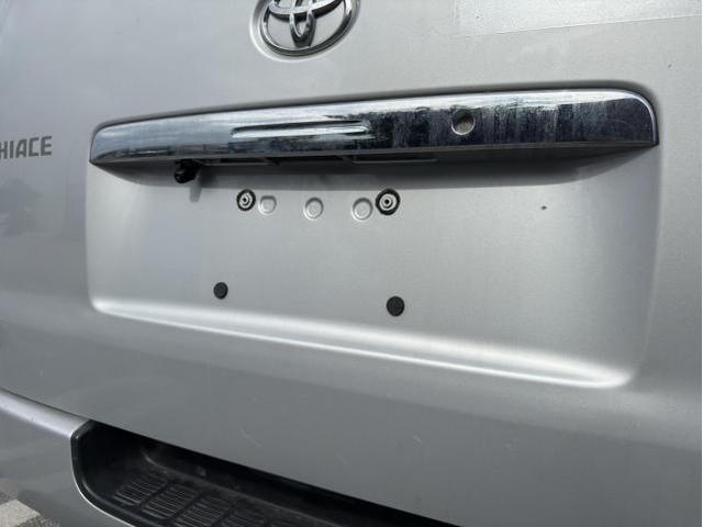 トヨタ　ハイエースバン　バックカメラ取付