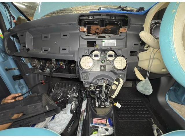 フィアット　５００　
エバポレーター交換