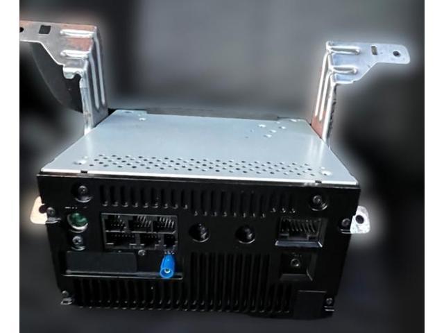 三菱　デリカＤ：５　　
メモリーナビ取付