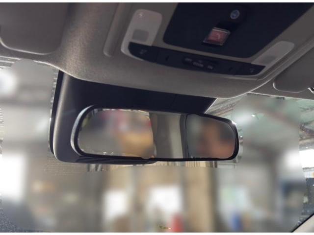 ホンダ　フリード
ミラー型ドラレコ取付