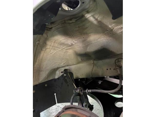 スズキ　エブリイ　フロントアッパーマウント交換　左右