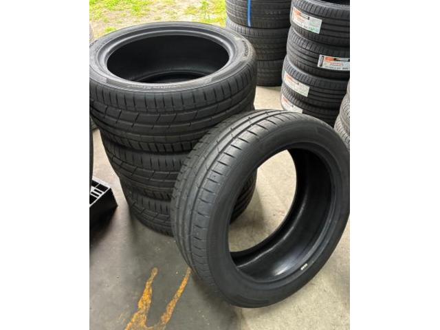 テスラ　モデルＹ　タイヤ交換