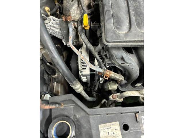 マツダ　デミオ　オルタネーター交換