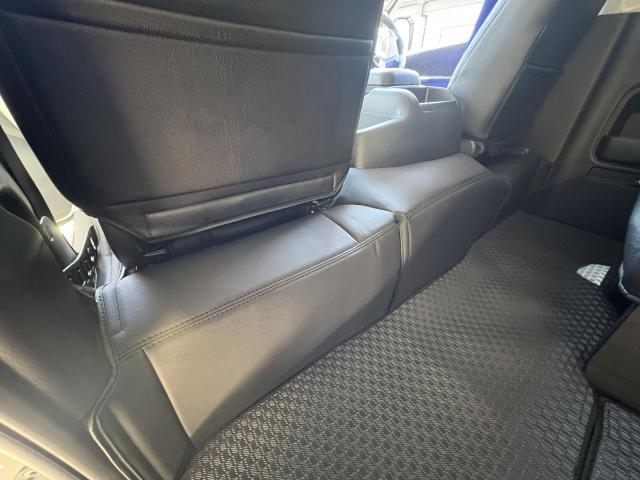 車内をキレイに保つエンジンフードカバー！　トヨタ　ハイエースバン　ハイエースワゴン　フレックスハイエースベース大阪 堺市 美原区 大阪市 松原市 和泉市 東大阪