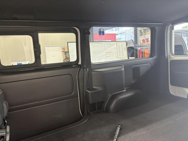 サイドバー　carmate トヨタ　ハイエースバン　ハイエースワゴン　フレックスハイエースベース大阪 堺市 美原区 大阪市 松原市 和泉市 東大阪