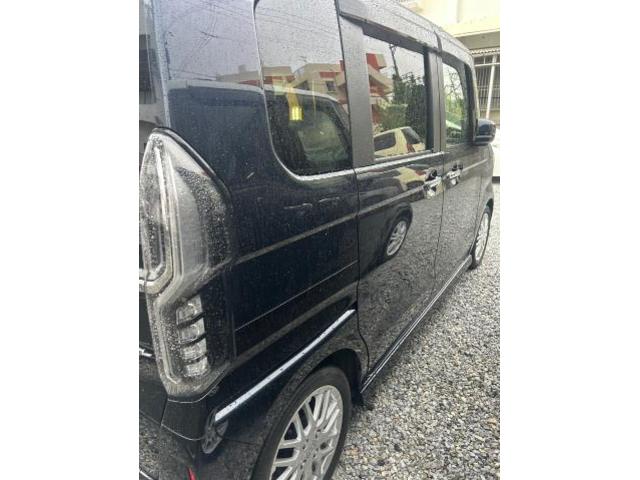 ホンダ　Ｎ－ＢＯＸカスタム　クリーニング・清掃 展示前仕上げ　中古車商品化　車の磨き　沖縄県　沖縄市　うるま市　北中城村　北谷町