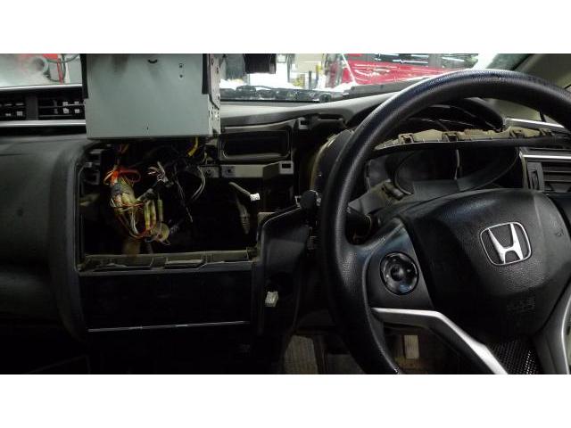 ホンダ　フィット　電装系修理