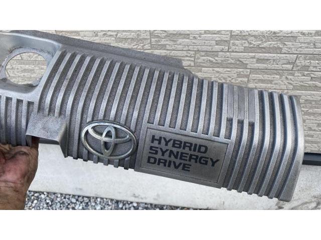 トヨタ プリウス ZVW-30 EGRバルブ清掃 スパークプラグ交換
沖縄　中城村