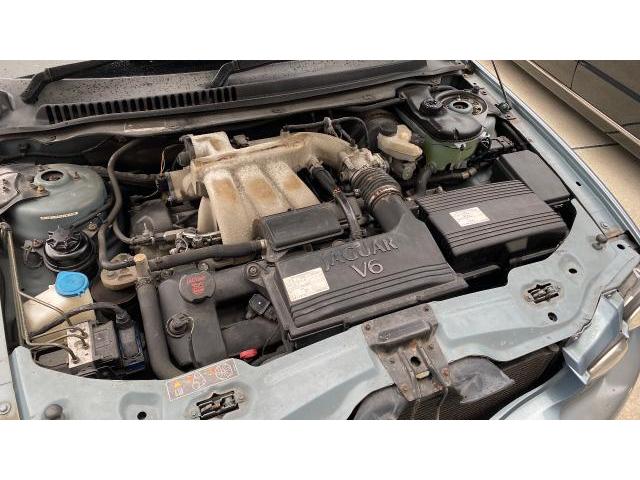 ジャガー　Ｘタイプ　エンジン不調ヘッドライト不調　修理