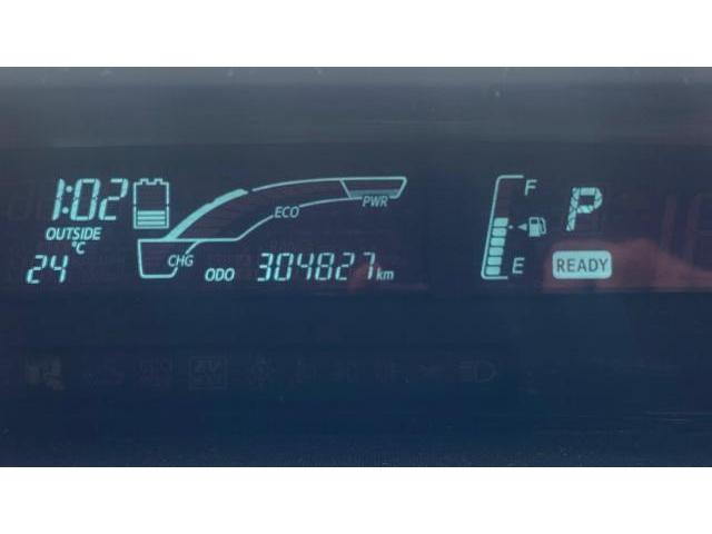 トヨタ アクア ハイブリッドバッテリー交換 NHP10