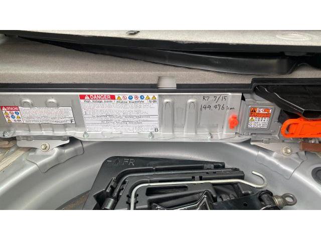 トヨタ プリウス ハイブリッドバッテリー交換　ZVW30 沖縄 中部 中城