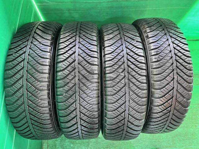 ハスラー用サイズの中古オールシーズンタイヤ入庫しました！
グッドイヤーベクター４シーズンズ　165/60R15　4本