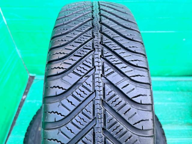 軽自動車用の中古オールシーズンタイヤ入庫しました！
グッドイヤーベクター　155/65R14　4本
NBOX、タント、ワゴンR、デイズなどに！
