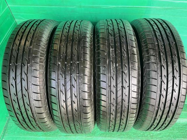 スタッドレスタイヤ 195/65R15 4本 溝たっぷり - タイヤ、ホイール スタッドレスタイヤ 195/65R15 4本 溝たっぷり - タイヤ、ホイール