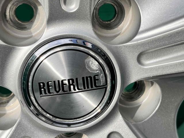 スバルXV、フォレスタ―、レガシィアウトバックなどに装着できる１７インチスタッドレスセット入庫です！
Reverline　１７インチ　ダンロップスタッドレス付き！