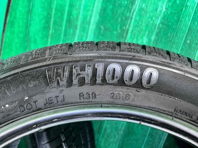 17インチ中古スタッドレスタイヤ4本組入庫です！
ZEETEX　235/45R17　4本
グロリア、アリスト、スカイライン、Z、インプレッサなどに！