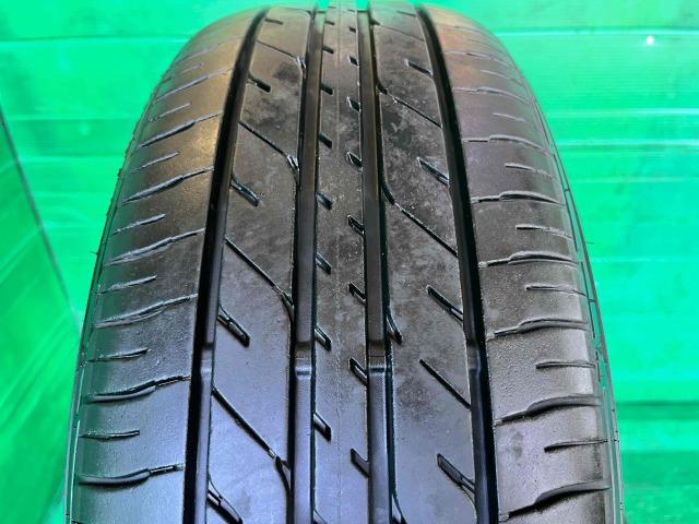 １７インチ中古タイヤ２本組入庫です！
マックスランエバーロード　215/60R17　2本
アルファード、エルグランド、C-HRなどに！