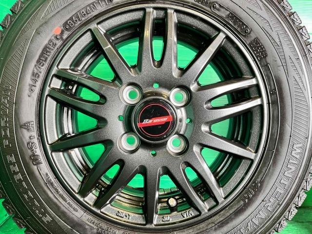 軽トラ、軽バンに装着できる12インチスタッドレスセット入庫 軽トラ、軽バンに装着できる12インチスタッドレスセット入庫