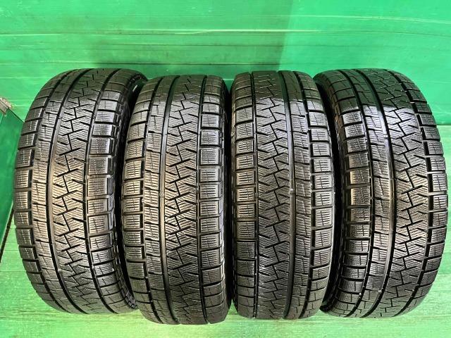 4穴のミニ(R55、R56)に装着できる純正16インチスタッドレス 4穴のミニ(R55、R56)に装着できる純正16インチスタッドレス