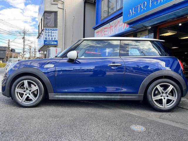 MINI F56にMOMO試着してみました！