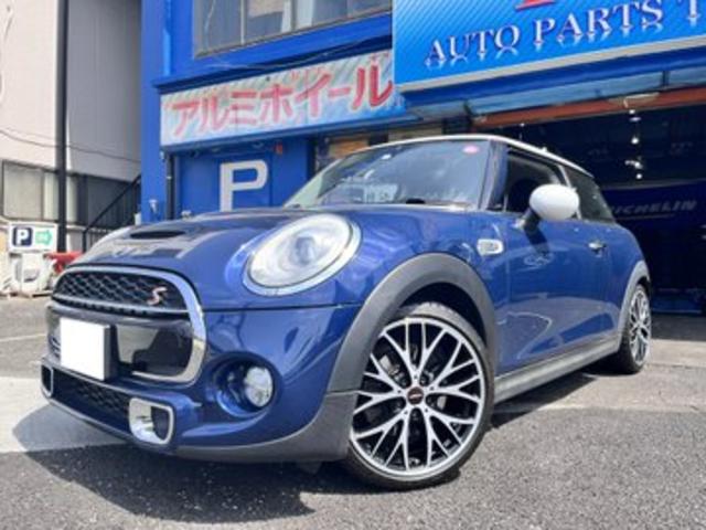 ＭＩＮＩ　装着例
ミニ3ドア（F56）に在庫のミニ純正鍛造ホイールを試着してみました！