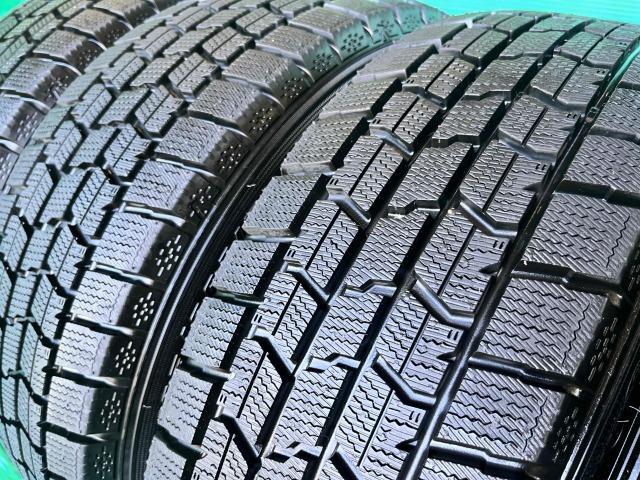 トヨタ　シエンタ　パーツ情報
トヨタシエンタに装着できる15インチ溝たっぷりスタッドレスセット入庫です！
Ravrion　15インチ　グッドイヤースタッドレス付！