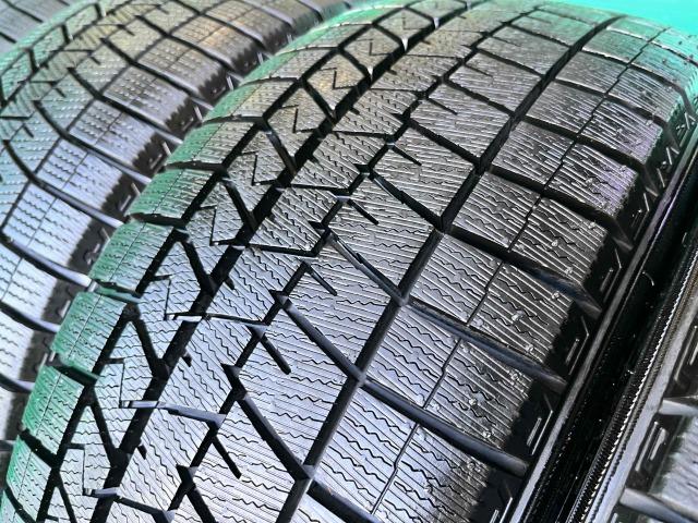 MINI MINI パーツ情報
ミニ3ドア、5ドアのF55、F56、F57などに装着できる17インチスタッドレスセット入庫です!
MAKジャッキー 17インチ ダンロップスタッドレス付!