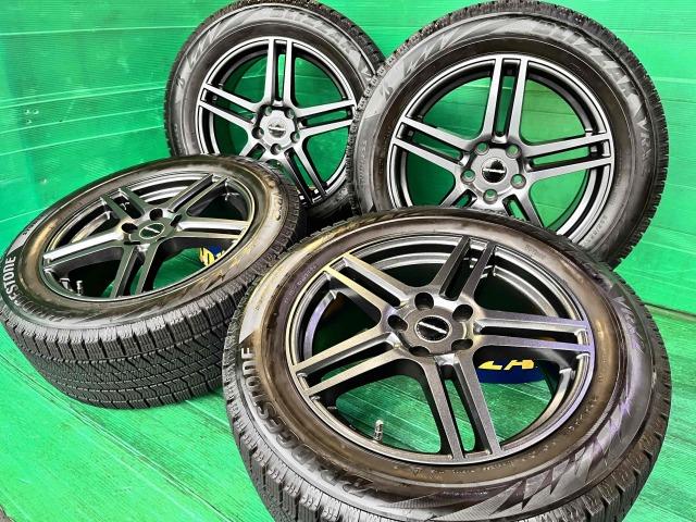 MINI MINI パーツ情報
ミニクロスオーバー、BMW X1、X2に装着できる17インチスタッドレスセット入庫です!
ユーロデザインEIGER 17インチ 溝たっぷりブリヂストンスタッドレス付!