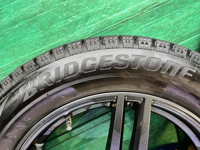 MINI MINI パーツ情報
ミニクロスオーバー、BMW X1、X2に装着できる17インチスタッドレスセット入庫です!
ユーロデザインEIGER 17インチ 溝たっぷりブリヂストンスタッドレス付!