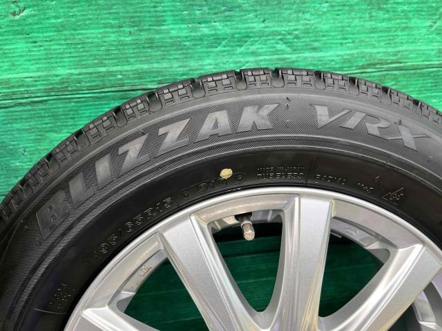 トヨタ　ノア　パーツ情報
ノア、VOXY、エスクァイア、ステップWなどに装着できる15インチスタッドレスセット入庫です！
JOKER　15インチ　ブリヂストンスタッドレス付！