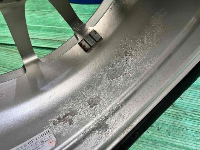 トヨタ　プリウス　パーツ情報
プリウス、ウィッシュ、カローラスポーツなどに装着できる16インチセット入庫です！
エコフォルム　16インチ　ミシュラン付！