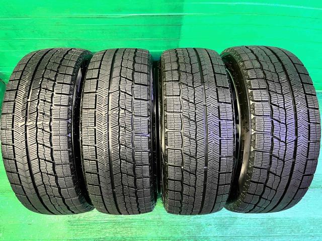 ＭＩＮＩ　ＭＩＮＩ　パーツ情報
ミニ3ドア、5ドアなどに装着できる17インチ溝たっぷりスタッドレスセット入庫です！
MOMO MASSIMO　17インチ　溝たっぷりスタッドレス付！