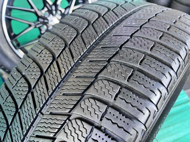 ＭＩＮＩ　ＭＩＮＩ　パーツ情報
ミニクロスオーバー、BMW X1、X2に装着できる17インチスタッドレスセット入庫です！
ユーロバーンMTX　17インチ　ミシュランスタッドレス付！