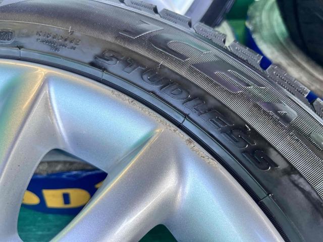 ＭＩＮＩ　ＭＩＮＩ　パーツ情報
ミニ3ドア、5ドアに装着できる純正16インチスタッドレスセット入庫です！
ミニ純正ビクトリースポーク495　16インチ　ピレリスタッドレス付！