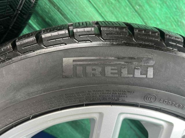 ＭＩＮＩ　ＭＩＮＩ　パーツ情報
ミニクロスオーバー、BMW X1、X2に装着できる17インチランフラットスタッドレスセット入庫です！
MAK FAHR 　17インチ　ピレリランフラットスタッドレス付！