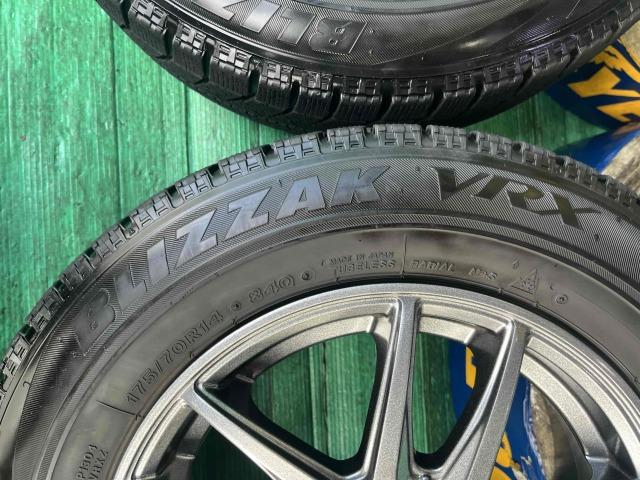 トヨタ　アクア　パーツ情報
アクア、ヴィッツ、フィット、キューブなどに装着できる14インチスタッドレスセット入庫です！
Zack　14インチ　ブリヂストンスタッドレス付！