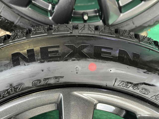 ＭＩＮＩ　ＭＩＮＩ　パーツ情報
ミニクロスオーバー、BMW X1、X2に装着できる17インチスタッドレスセット入庫です！
スパルコバラーレ　17インチ　ネクセン製溝たっぷりスタッドレス付！