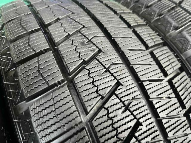 ＭＩＮＩ　ＭＩＮＩ　パーツ情報
ミニクロスオーバー、BMW X1、X2に装着できる17インチスタッドレスセット入庫です！
スパルコバラーレ　17インチ　ネクセン製溝たっぷりスタッドレス付！