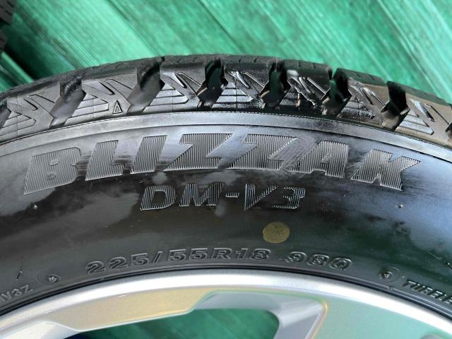 ＭＩＮＩ　ＭＩＮＩ　パーツ情報
ミニカントリーマン（U25）純正18インチスタッドレスセット入庫です！
ミニ純正アステロイドスポーク944　18インチ　ブリヂストンスタッドレス付！