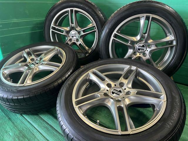 ＭＩＮＩ　ＭＩＮＩ　パーツ情報
ミニクロスオーバー、ペースマンに装着できる17インチセット入庫です！
ケレナーズ　17インチ　ヨコハマブルーアース付！