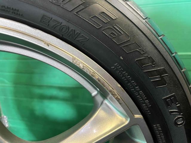 ＭＩＮＩ　ＭＩＮＩ　パーツ情報
ミニクロスオーバー、ペースマンに装着できる17インチセット入庫です！
ケレナーズ　17インチ　ヨコハマブルーアース付！