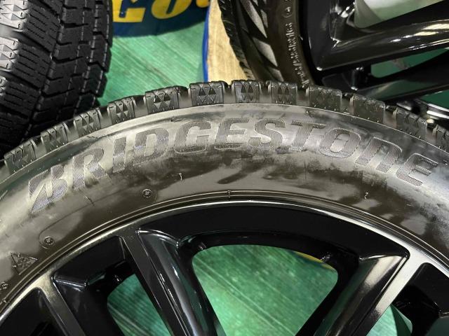 ＭＩＮＩ　ＭＩＮＩ　パーツ情報
ミニ3ドア、5ドアに装着できる16インチスタッドレスセット入庫です！
MAKオクスフォード　16インチ　ブリヂストンスタッドレス付！