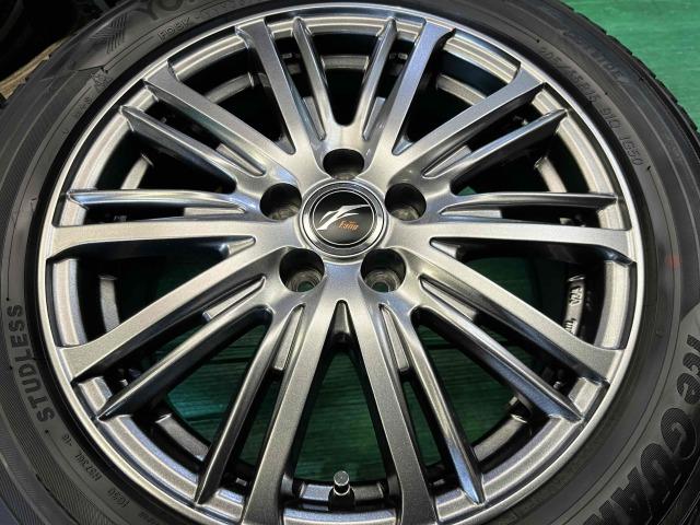 トヨタ　プリウス　パーツ情報
プリウス、ウィッシュ、カローラ、レガシィなどに装着できる16インチスタッドレスセット入庫です！
Fang　16インチ　ヨコハマスタッドレス付！