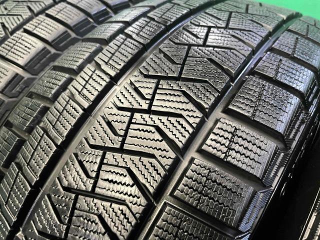 ＭＩＮＩ　ＭＩＮＩ　パーツ情報
ミニクロスオーバー、BMW-X1などに装着できる17インチランフラットスタッドレスセット入庫です！
ケレナーズJr,GF5　17インチ　ピレリランフラットスタッドレス付！