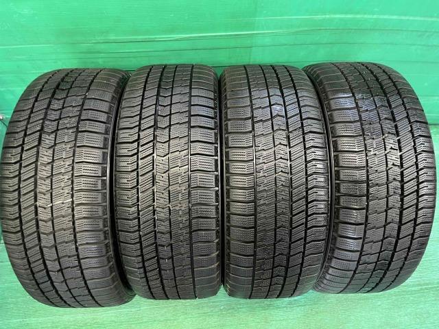 ＭＩＮＩ　ＭＩＮＩ　パーツ情報
ミニクラブマン、BMW1シリーズなどに装着できる18インチスタッドレスセット入庫です！
ユーロデザインクラシックエイト　18インチ　グッドイヤースタッドレス付！
ジョンクーパーワークス対応！