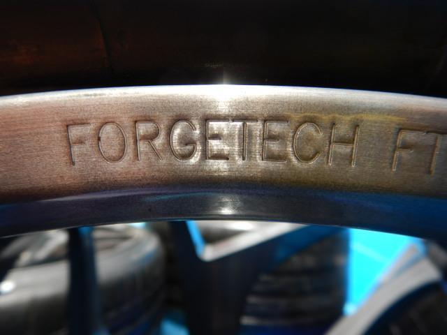 FORGETECH-FTW106 前後異径、左右非対称 FORGETECH-FTW106 前後異径、左右非対称
