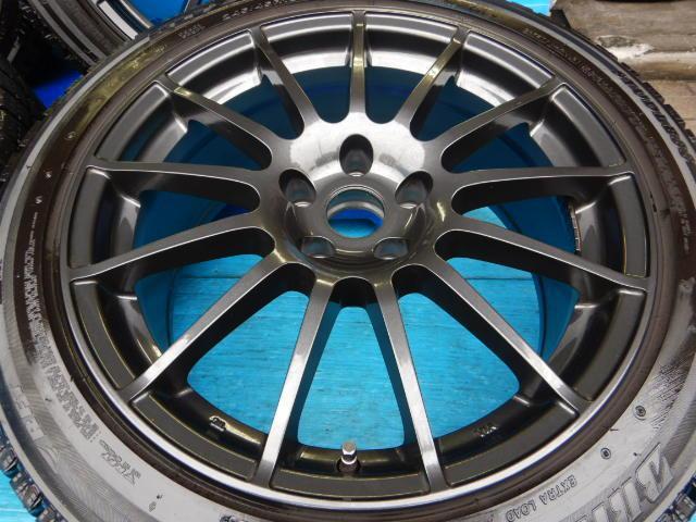 ＢＭＷ５シリーズ（Ｇ３０系）用１８インチランフラットスタッドレスセット入庫です。
ＩＲＶＩＮＥ　１８インチ　ＢＳブリザックランフラット付き