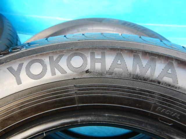 2020年製溝たっぷり中古タイヤ入庫です。
ヨコハマブルーアース　195/65R15　4本
ノア、ＶＯＸＹ，エスクァイア、セレナ、ステップワゴン、プリウスなどに！